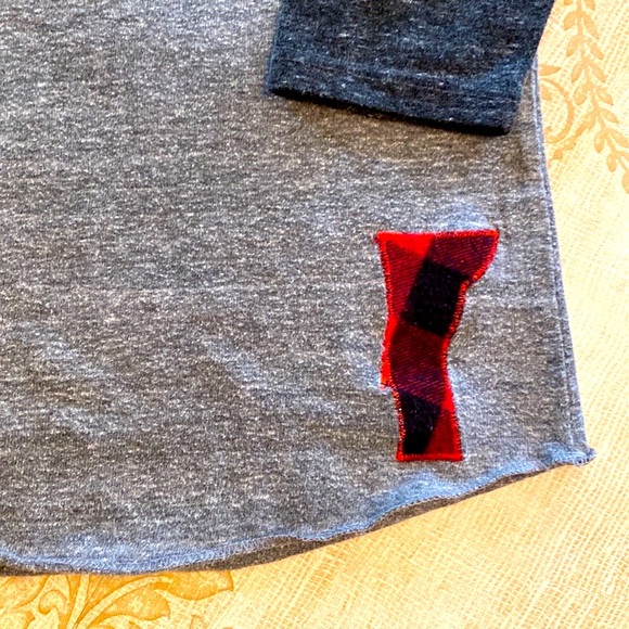 Other - Boys Vermont USA Gray Tee